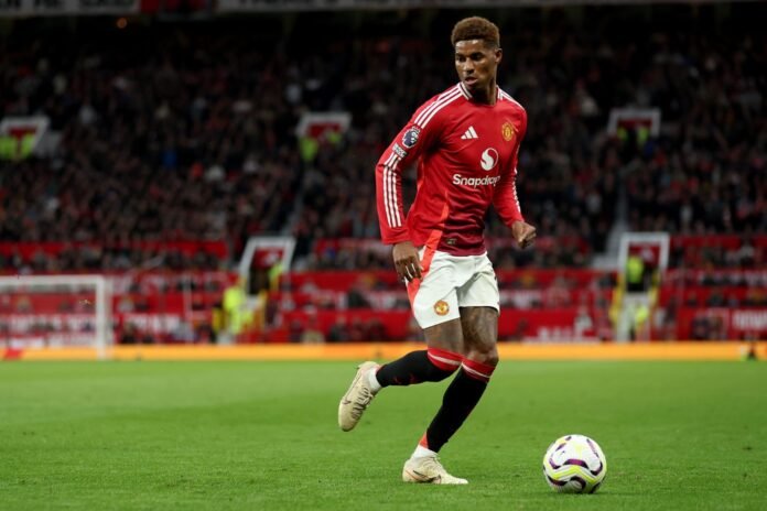 MANCHESTER, ENGLAND - SEPTEMBER 29: Manchester United's Marcus Rashford during the Premier League match between Manchester United FC and Tottenham Hotspur FC at Old Trafford on September 29, 2024 in Manchester, England.