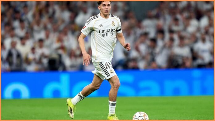 MADRID, SPAIN - MARCH 22: Thiago Pitarch of Real Madrid in action during the LaLiga EA Sports match between Real Madrid CF and Atletico de Madrid at Estadio Santiago Bernabeu on March 22, 2026 in Madrid, Spain.